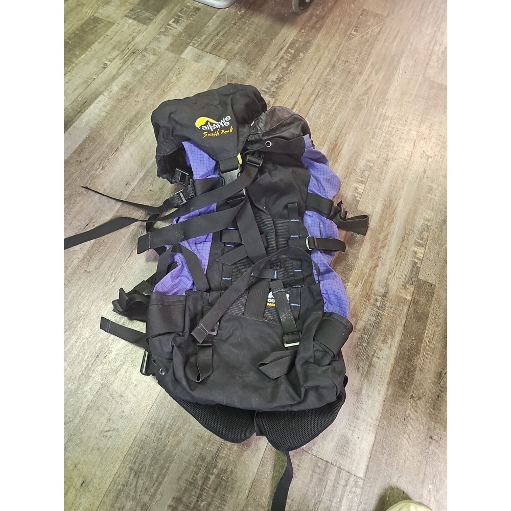 Vintage Lowe Alpine Systems Air Cooled Hiking‎ Backpack  Purple Black